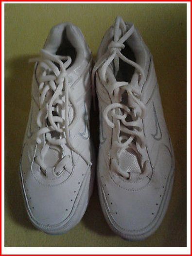 NIKE Rolling Rail White Walking Shoes Women’s 8.5 Cheap and beautiful fashion NIKE Rolling Rail White Walking Shoes Women’s 8.5 Cheap and beautiful fashion