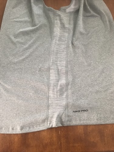 Nuevo con etiquetas Camiseta sin mangas Nike Pro Dri-Fit calce ajustado gris gris para hombre talla mediana/grande - Imagen 8 de 10