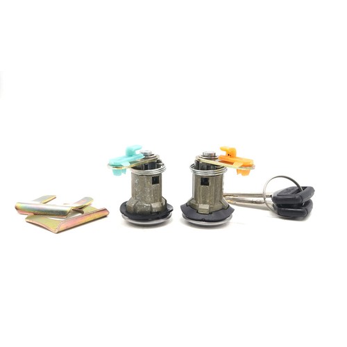 Fit Toyota Corolla KE30 TE31 TE36 TE38 TE51 TE55 Retainer Clips Door Lock & Keys - Picture 4 of 6