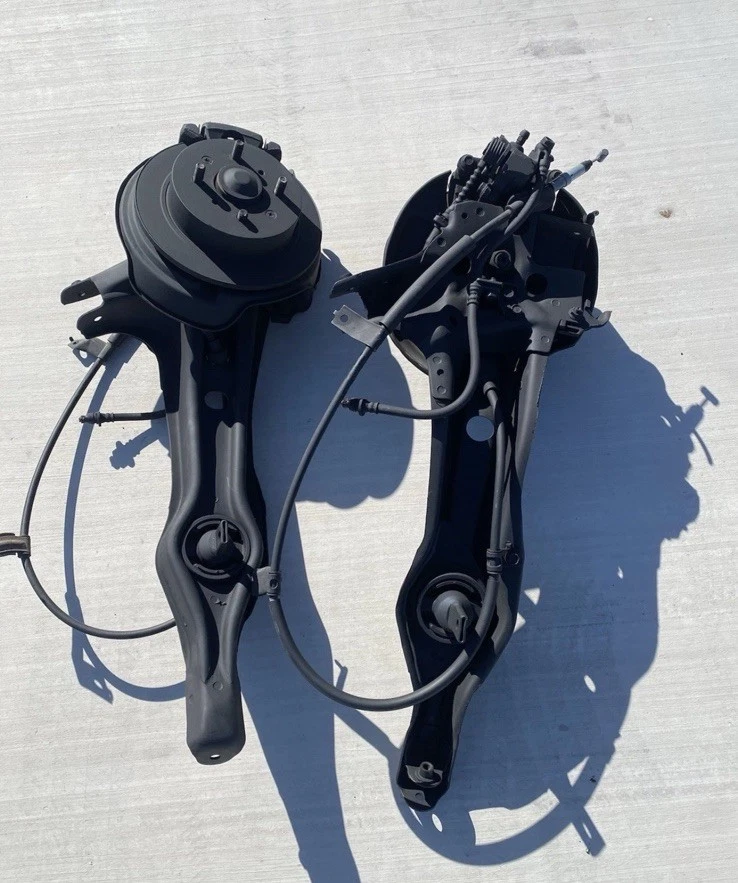 Brazo de remolque de freno de disco trasero 92-00 Honda Civic 94-01 Acura Integra NUEVO BUJE Foto 2 de 4