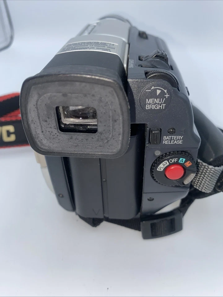 JVC GR-DVL805U Camcorder - Silver WORKS, COMES WITH BATTERY CHARGER 110/12 Volt - Image 4 of 4