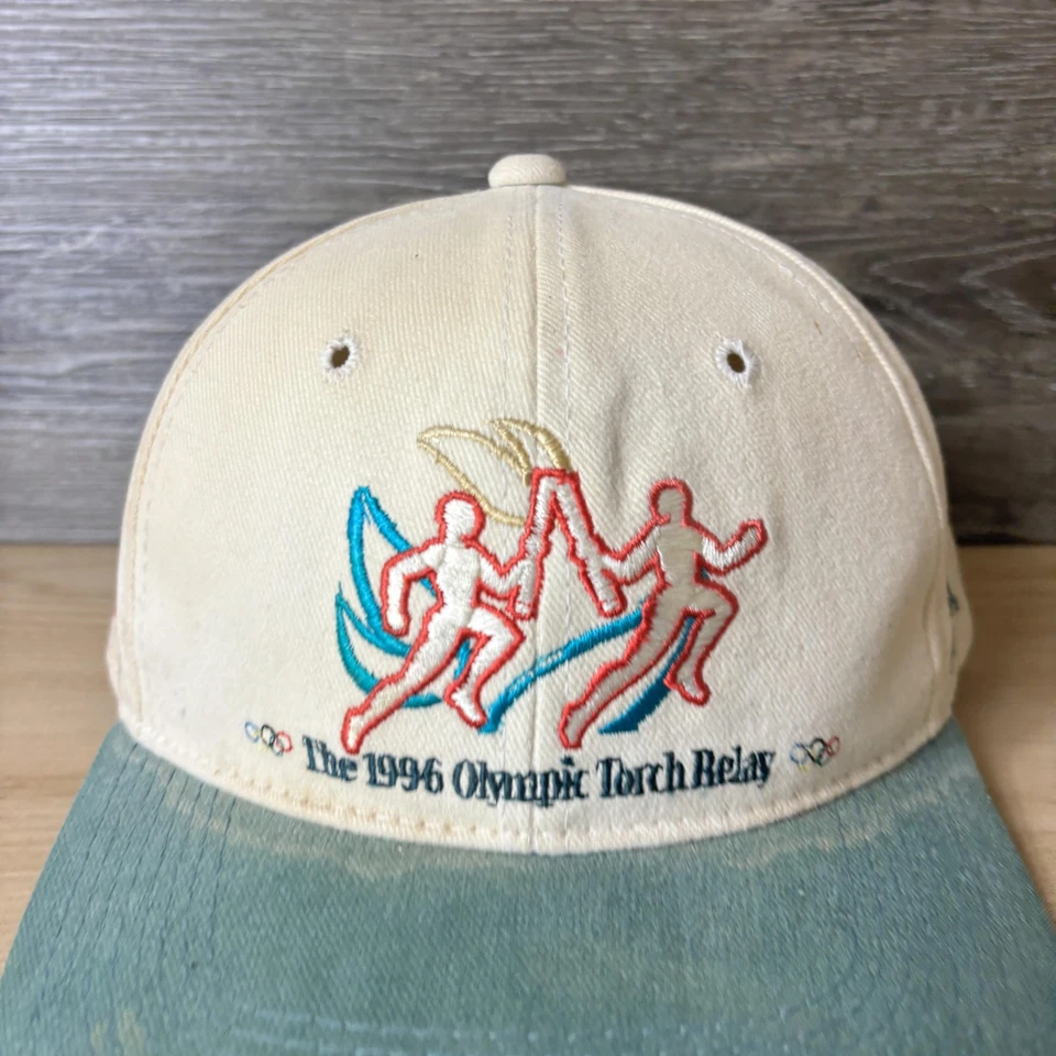 Gorra de relevo antorcha olímpica Atlanta 1996 vintage espalda a presión para hombre verde crema años 90 Foto 2 de 4