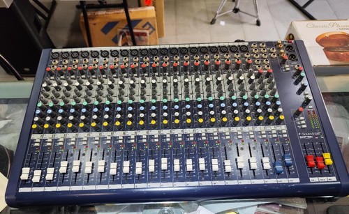 SoundCraft mixer analogico professionale dal vivo MPMi 20/2 - Usato - Picture 3 of 5