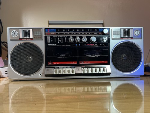 Vintage Soundesign 4684 Ghettoblaster AM/FM Stereo Doppel Kassettenrekorder - funktioniert
