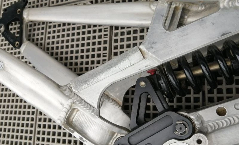 Cuadro Intense M3 Downhill MTB de 26 pulgadas de Japón Foto 2 de 4