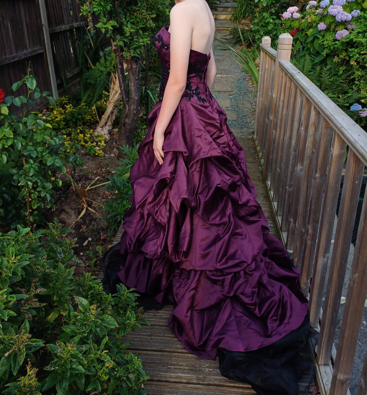 Picture 4 of 15