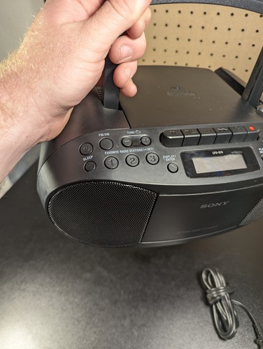 Sony CFD-S70 Boombox Home Audio - CD Cassette Radio CFDS70 - Picture 3 of 8