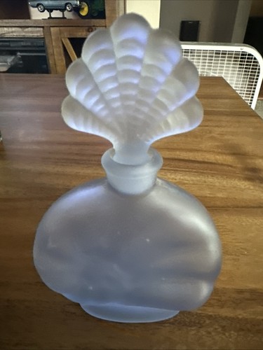 Vintage Blue Frosted Glass Shell Shaped Perfume Bottle - Afbeelding 2 van 4