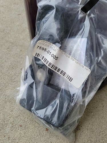 Yamaha Royal Star Venture XVZ1300 Rear fender - Purple - Picture 5 of 11
