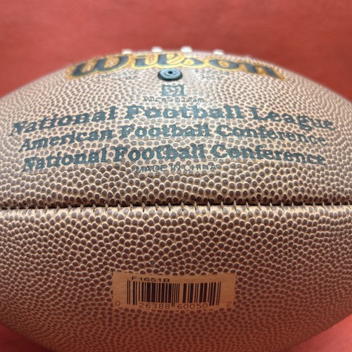 Joe Montana Autographed Official Wilson NFL Football with COA - Picture 8 of 8