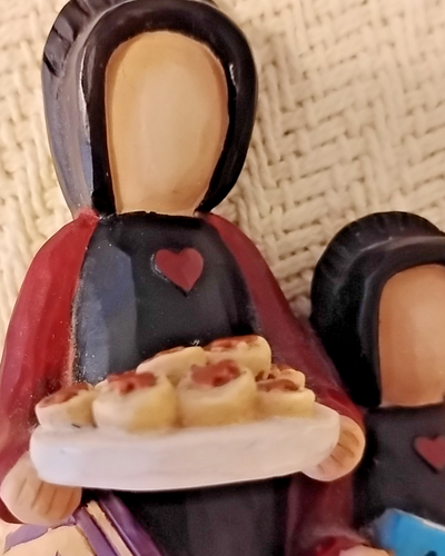 Esther O’Hara Retired 2010 Blossom Bucket Amish Mother Daughter w/ Cookbook EUC - Picture 5 of 8