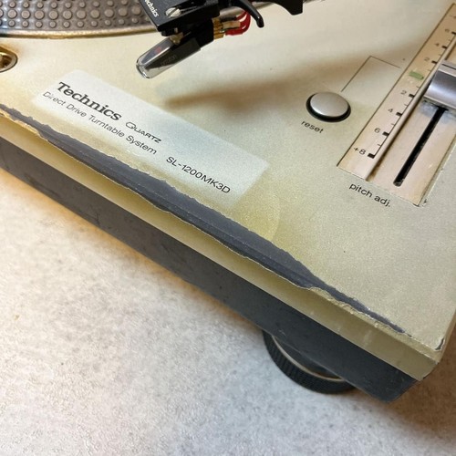 Technics SL-1200MK3D Turntable - Direct Drive - Used - No Cartridge - Picture 3 of 9