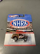 1/64 HOT WHEELS NHRA DRAG RACING REAL RIDERS MORRIS WAGON BROWN
