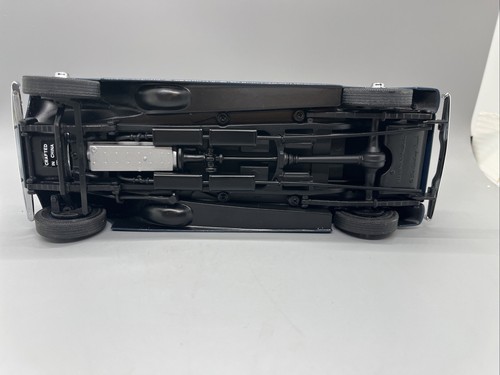 Danbury Mint 1934 Hispano-Suiza J12 1:24 Scale Diecast - Picture 9 of 9