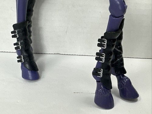 Monster High Freaky Fusion Doll Avea Trotter Horse Wings - Picture 6 of 9