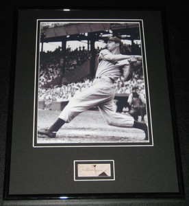 Mickey Mantle Facsimile Signed Framed 12x18 Photo Display Yankees w// RFK