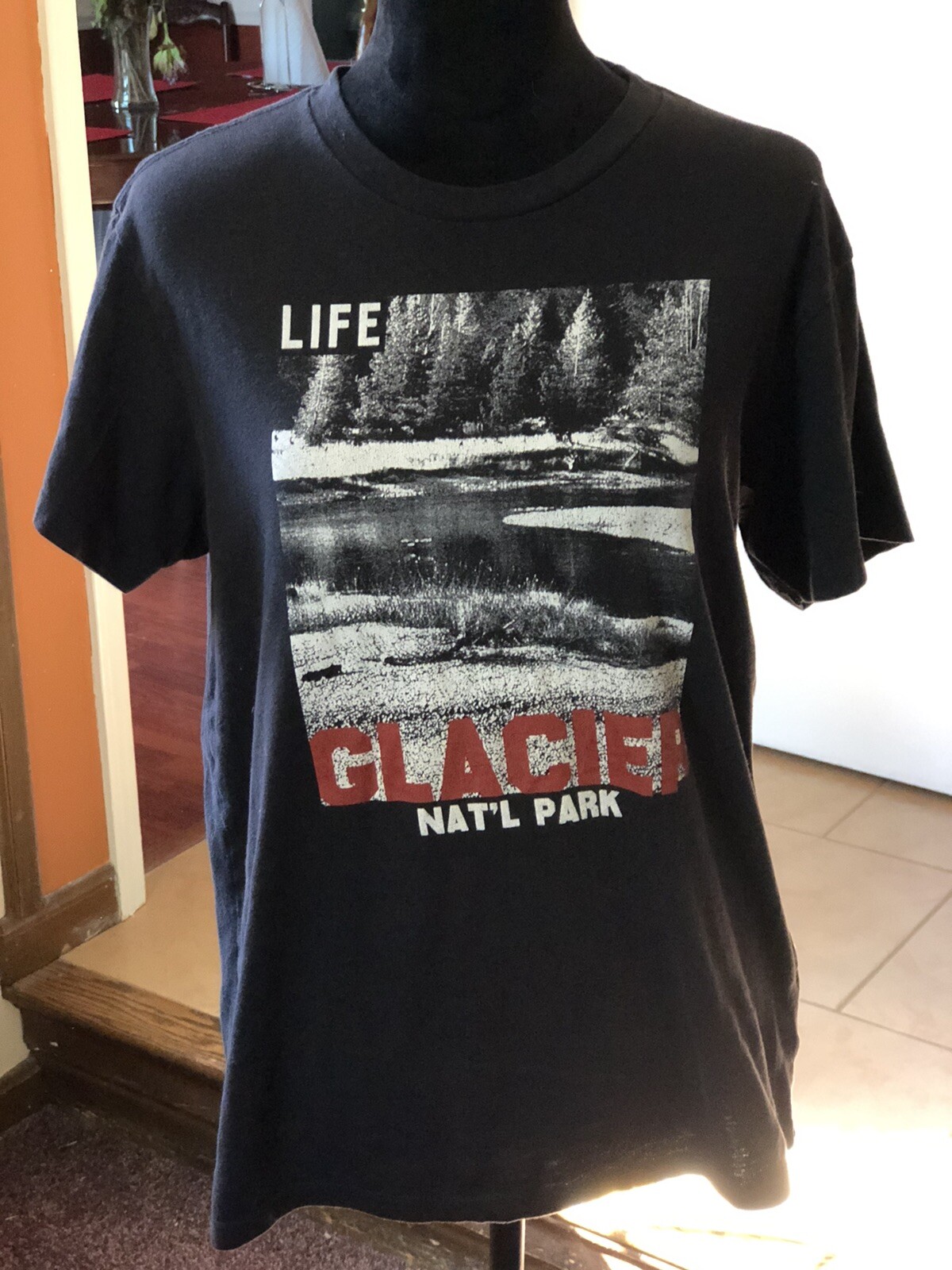 Picture 1 of 2