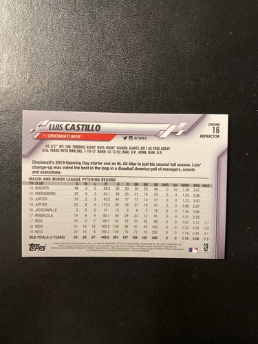2020 Topps Chrome Pink Refractor #16 Luis Castillo Cincinnati Reds - Picture 2 of 2