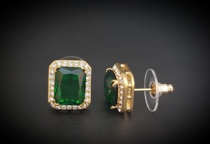18k-Yellow-Gold-Finish-Square-Green-Emerald-Diamond-Stud-Earrings