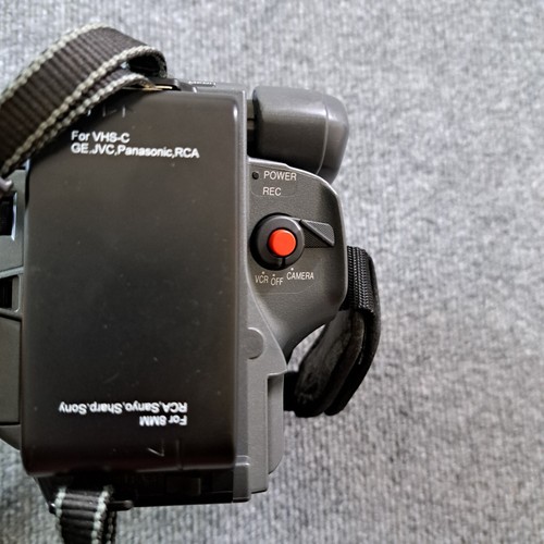 Panasonic Palmcorder VHS C Hi Definition Zoom Panasonic PV L571D Camcorder - Picture 9 of 15