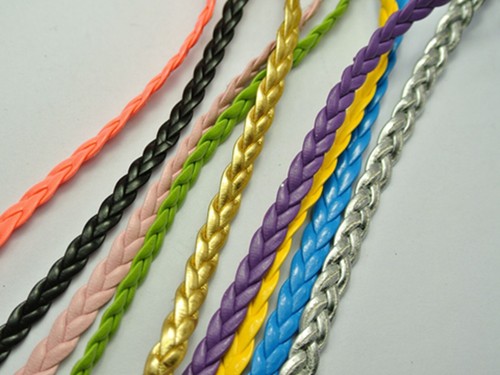 Cuerda de cuero trenzado plano de 10 metros de color mezclado Bolo 5X1 mm - Imagen 4 de 5