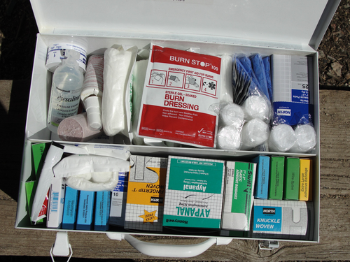 HONEYWELL Class B Industrial First Aid Cabinet Assortment 2015 - Picture 4 of 5