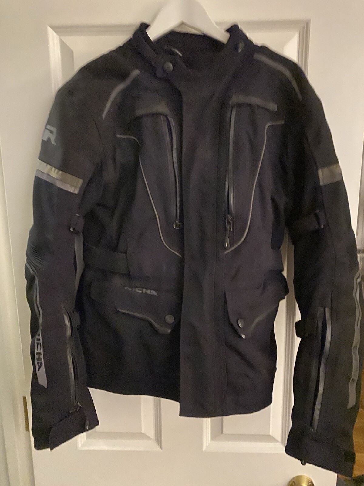 Picture 3 of 5