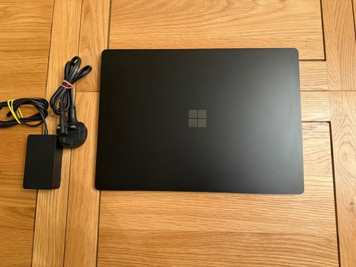 Microsoft Surface Laptop 5 15" i7 16GB Memory 512GB SSD - Picture 2 of 8