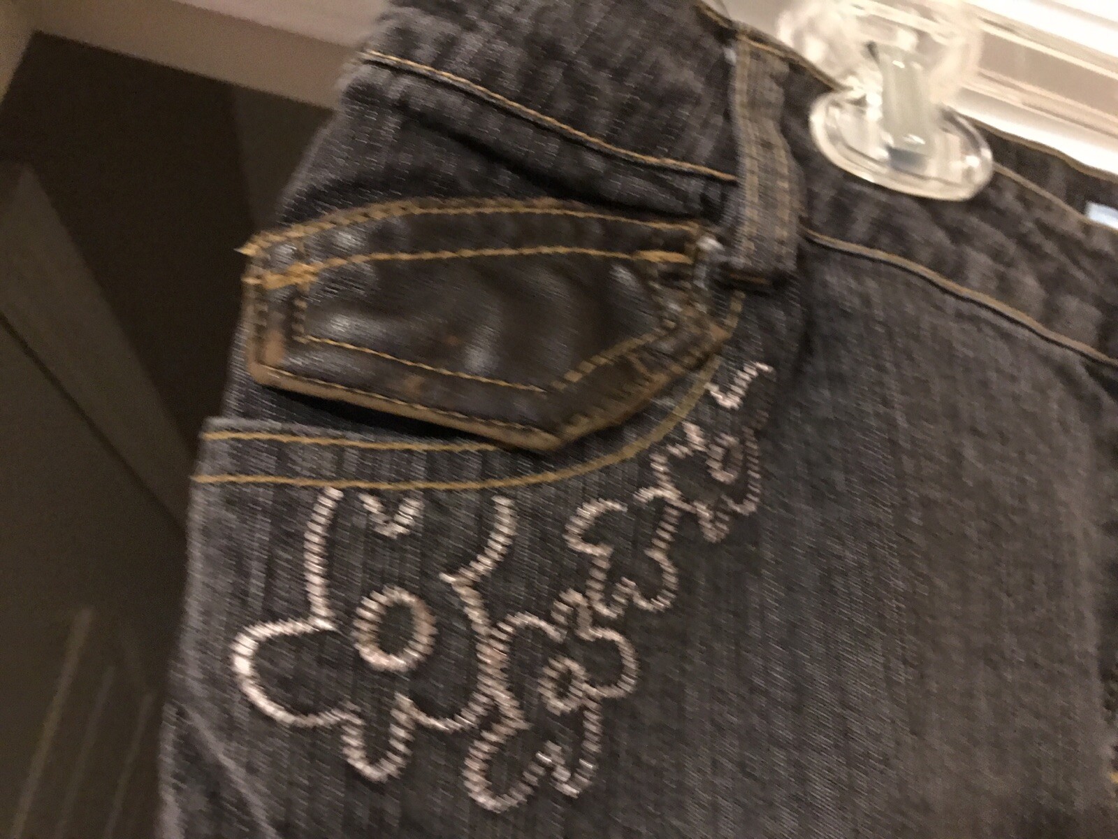 Picture 4 of 12
