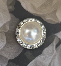 22mm Faux-Pearl Sash Magnetic Pin. Dress Magnetic Pin, Pearl Scarf Tie, Brooch