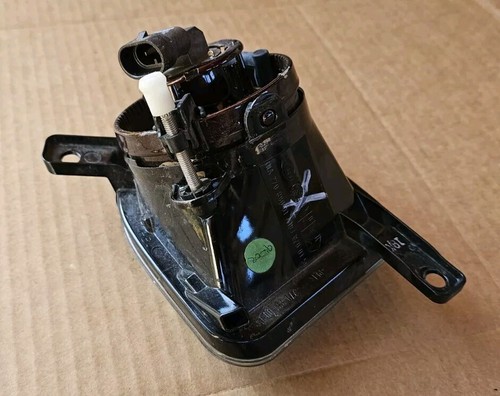 2004 2008 Chrysler Crossfire Srt6 LH Driver Foglight Foglamp Assembly 05 06 07 - Picture 8 of 10