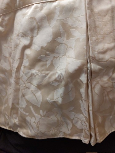 Laura Ashley London Jacquard Cream Valance with inverted Pleats 15 x 51 new - Picture 7 of 7