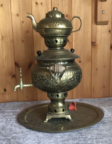 Vintage Large Brass Tea Urn / Samovar 42cm Tall - With Tray And Accessories - Picture 2 of 23