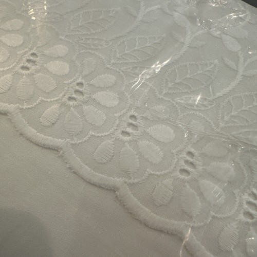 IKEA KUMMIN R Full Duvet Cover QUILT White Embroidered Eyelet New In Package - Picture 7 of 7