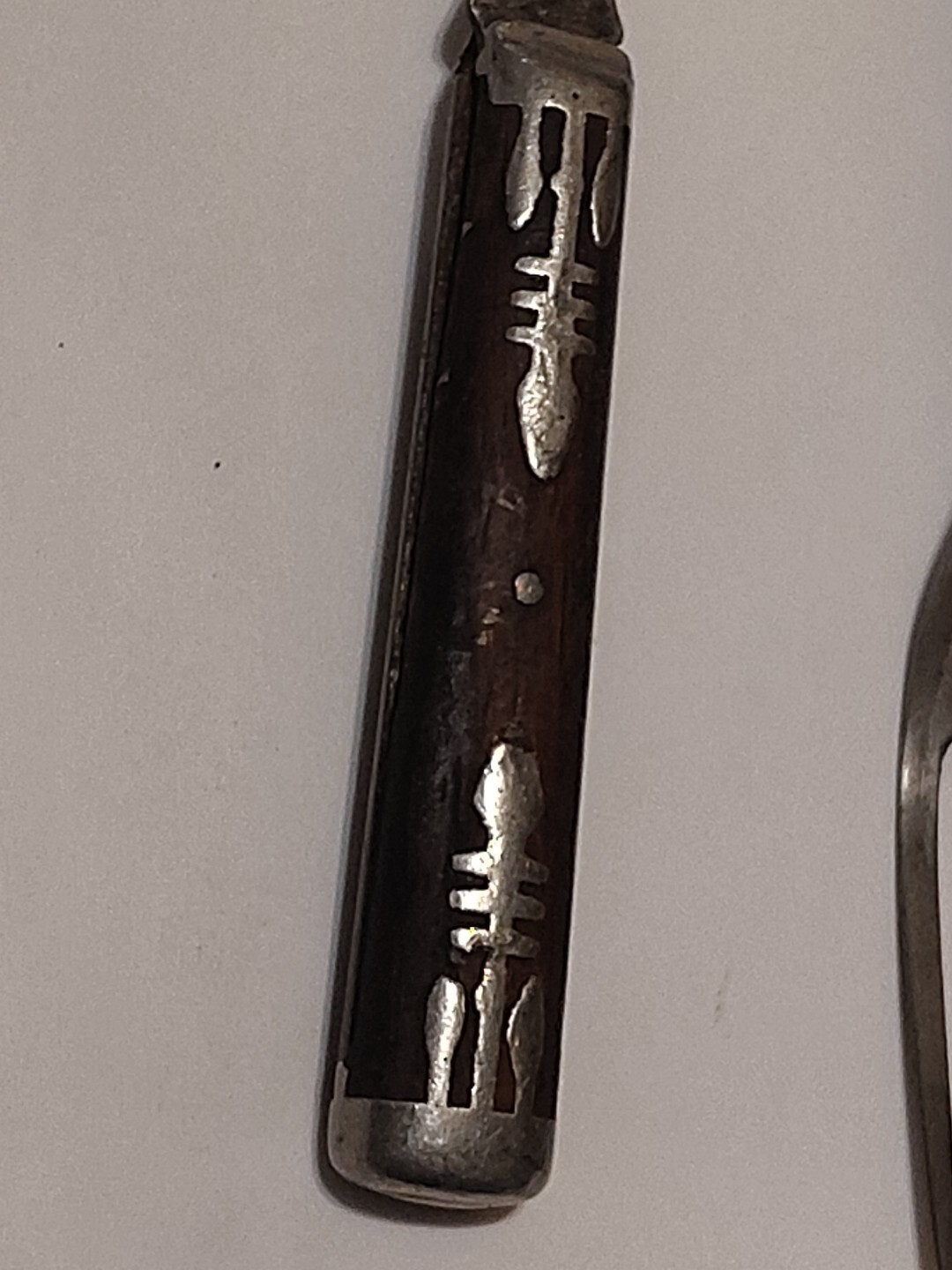 Picture 2 of 24