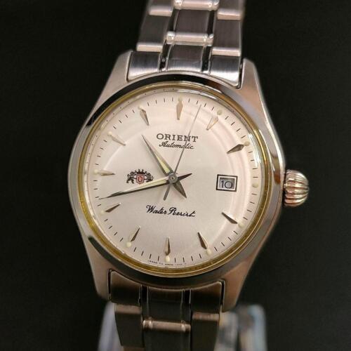 Reloj automático Orient blanco plata para dama artículo de trabajo usado de Japón - Imagen 2 de 8