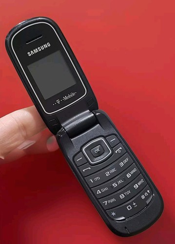 Samsung GT-E1150i Flip (Unlocked) Mobile Phone Very Good Condition With Charger - Picture 2 of 3
