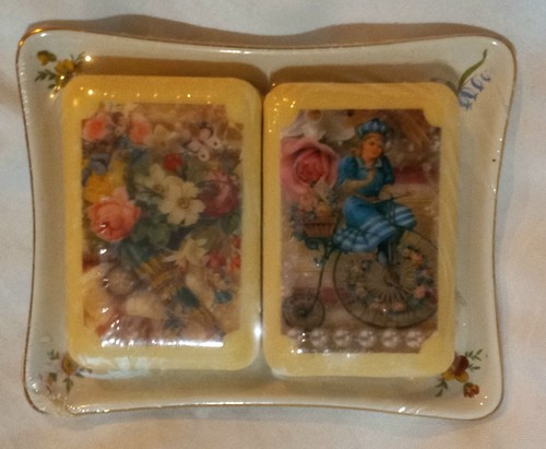Vintage Porcelain Floral Soap Dish Including Orginal Picturesque Soap Bars - Picture 7 of 10