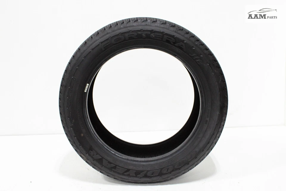 Jeep Grand Cherokee 2011-2023 neumático de rueda R20 265/50 107T Goodyear Fortera OEM Foto 2 de 4