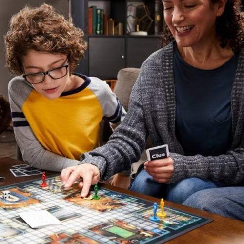 Clue Classic Mystery Board Game - Picture 6 of 8