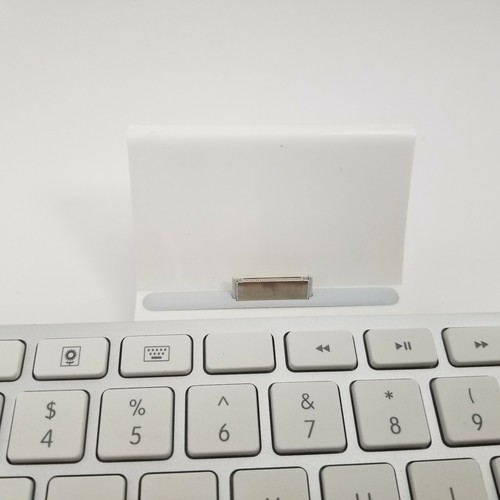 Apple A1359 Keyboard Dock Stand For iPad, iPod & iPhone - Zdjęcie 2 z 12