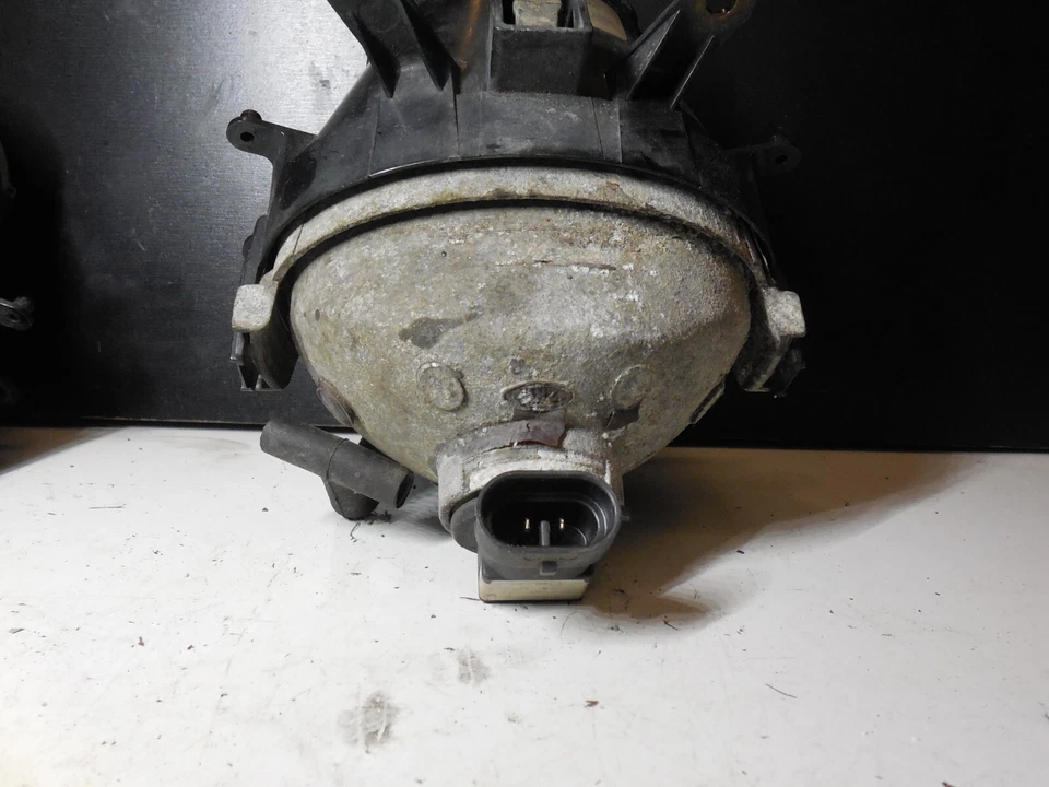 Faro antiniebla delantero izquierdo y derecho BMW 325i 330i E46 2002-2005 E3E06P 2 piezas Foto 3 de 4