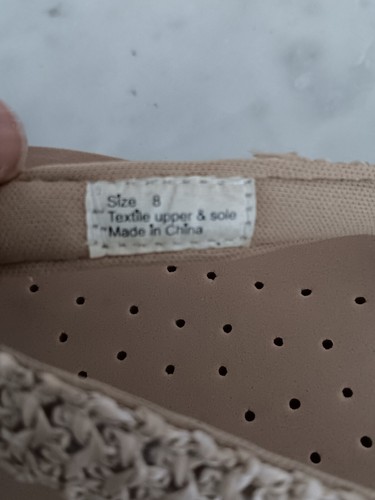 Volatile Damensandalen Größe 8 Tanga Flip Flops Keilabsatz beige - Bild 11 von 14