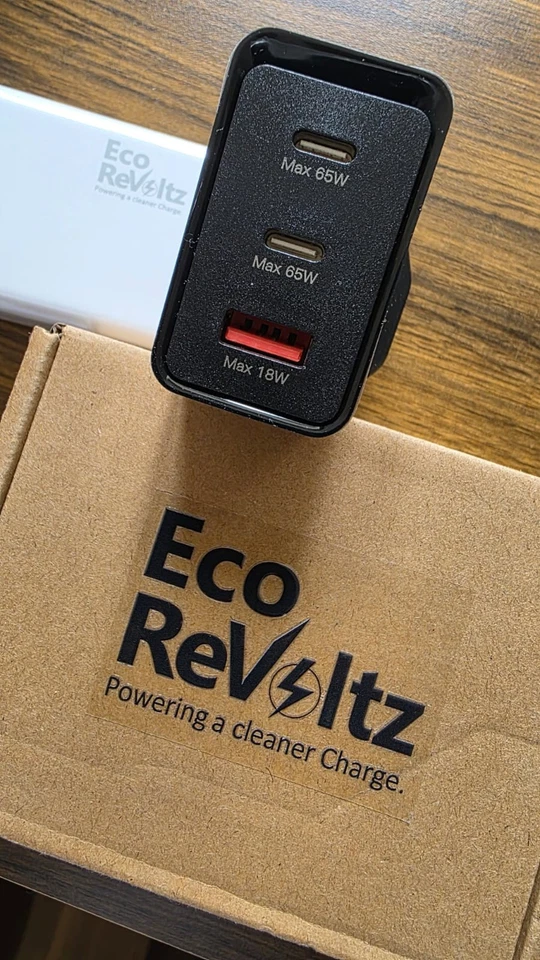 Genuine 65W Super Fast Charger Universal Tri-Port for Samsung, iPhone & MacBook - Image 4 of 4