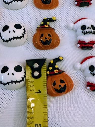 42 Piece Flat Back Crafting Elements Resin Plastic Halloween Christmas A19 - Picture 9 of 18