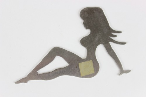 Vintage Cutout Haulin Ass Girl Aluminum 1970s Clean Look - Foto 3 di 4