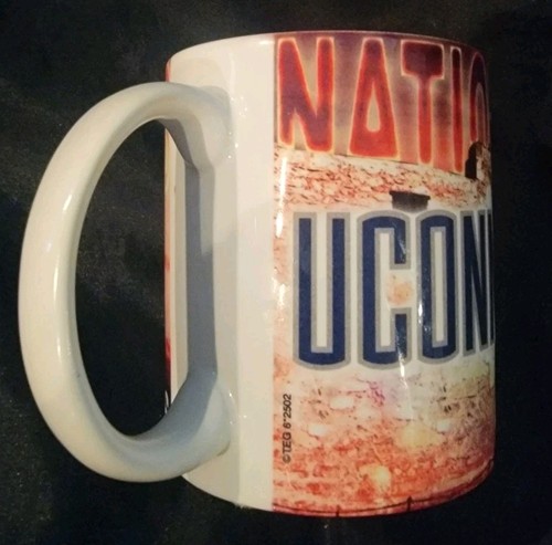 Tazza da tè caffè UCONN Huskies 2004 NCAA Basketball Final Four Champions RARA - Foto 7 di 9