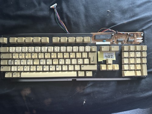Amiga A500/plus Mitsumi Keyboard Some Yellowing Tested Green Led/cl 2 Keys NW807