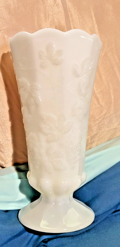 Vintage Westmoreland Milk Glass Paneled Grapes & Vines Pedestal Vase 9" mint - Picture 24 of 24