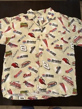 Chase Authentics NASCAR Graphic Print Men’s L Short Sleeve Button Up Shirt